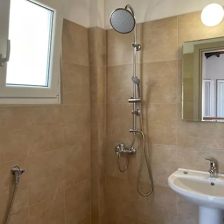 Elpiniki 2* Трулос