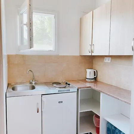 Aparthotel Elpiniki Troulos