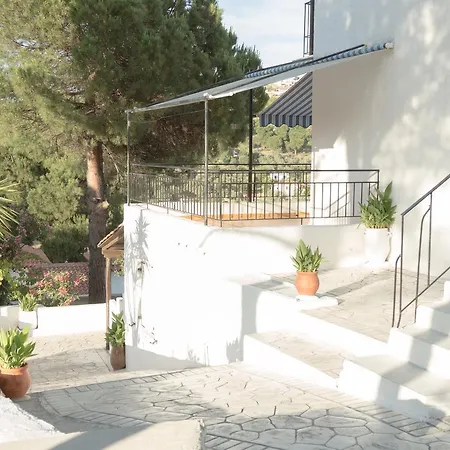 Aparthotel Elpiniki 2*